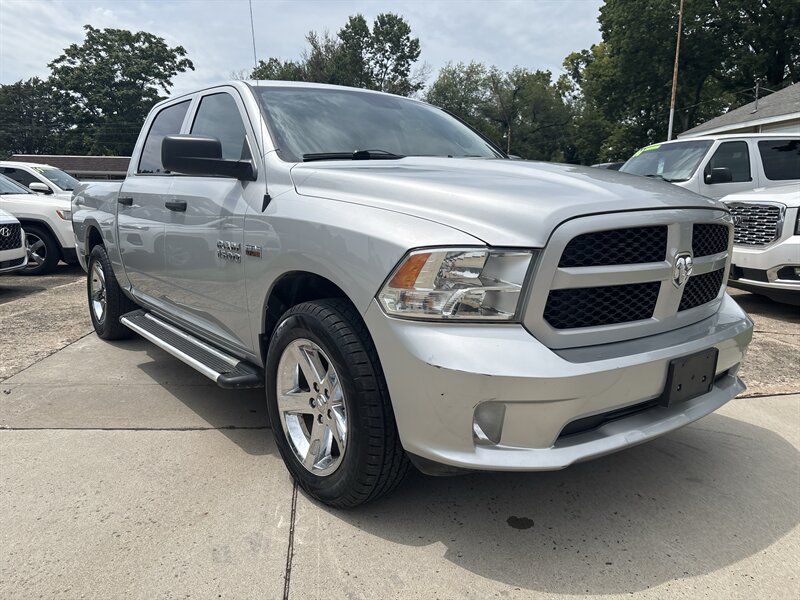 2016 RAM 1500 Tradesman   - Photo 6 - Topeka, KS 66608