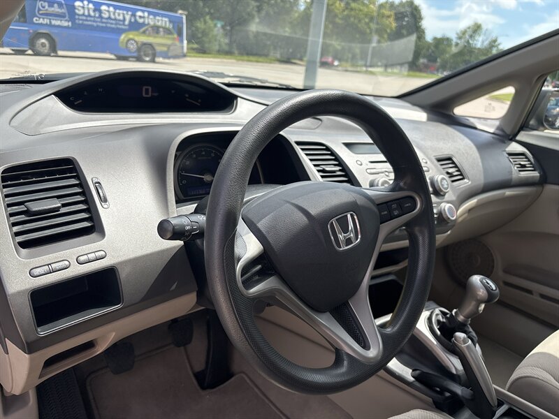 2011 Honda Civic LX   - Photo 13 - Topeka, KS 66608