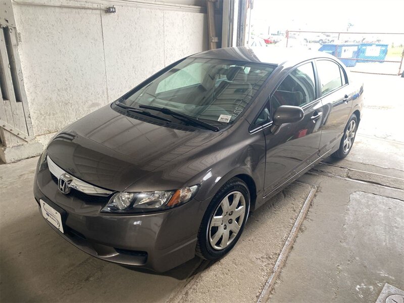 2011 Honda Civic LX   - Photo 1 - Topeka, KS 66608