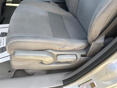 2011 Honda CR-V EX - Photo 12 - Topeka, KS 66608