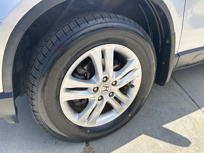 2011 Honda CR-V EX - Photo 8 - Topeka, KS 66608
