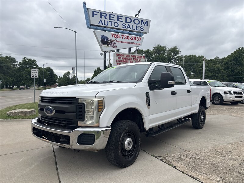 2018 Ford F-250 XL 4x4 Crew Cab 8' Box's photo