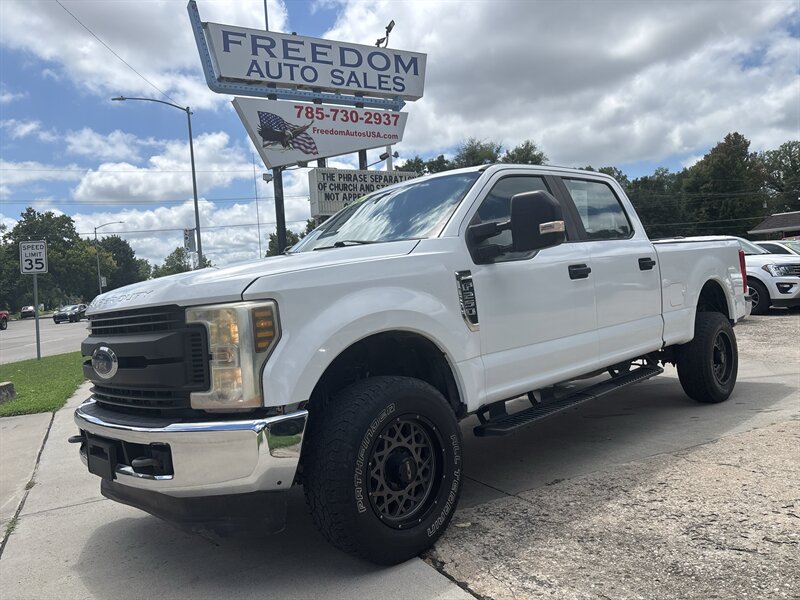 2018 Ford F-250 Super Duty XL   - Photo 17 - Topeka, KS 66608