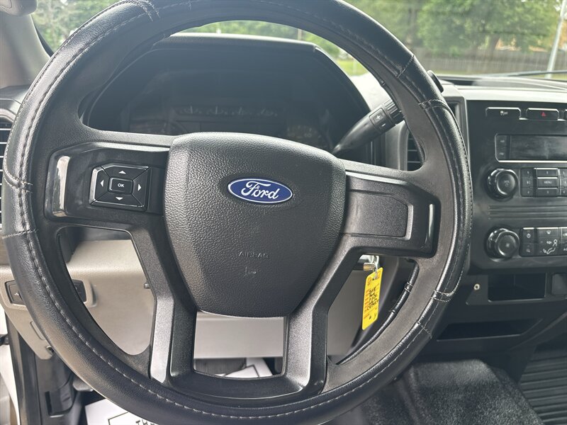 2018 Ford F-250 Super Duty XL - Photo 12 - Topeka, KS 66608