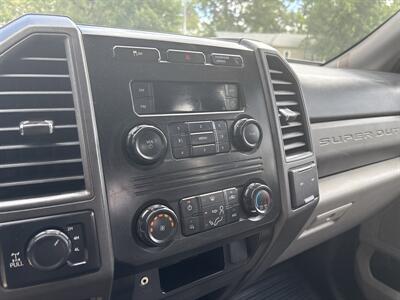 2018 Ford F-250 Super Duty XL - Photo 12 - Topeka, KS 66608