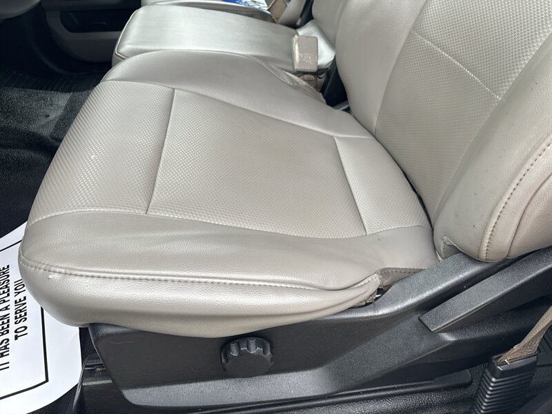 2018 Ford F-250 Super Duty XL - Photo 10 - Topeka, KS 66608