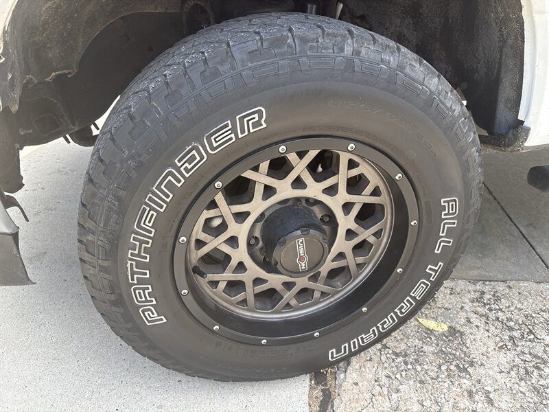 2018 Ford F-250 Super Duty XL   - Photo 6 - Topeka, KS 66608