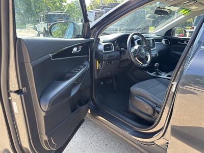 2017 Kia Sorento L   - Photo 12 - Topeka, KS 66608