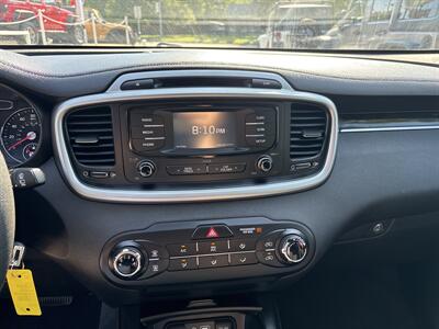 2017 Kia Sorento L   - Photo 24 - Topeka, KS 66608