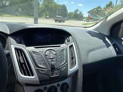 2014 Ford Focus SE   - Photo 13 - Topeka, KS 66608