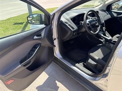 2014 Ford Focus SE   - Photo 9 - Topeka, KS 66608