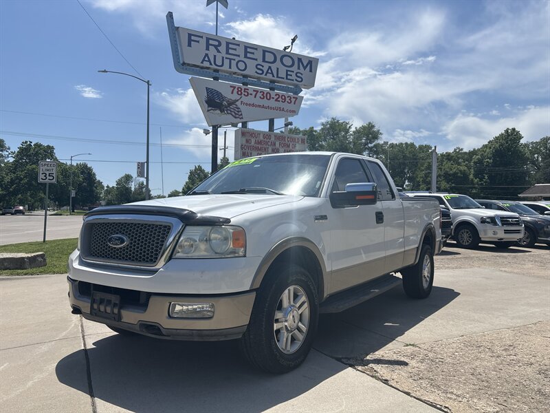 2004 Ford F-150 Lariat   - Photo 1 - Topeka, KS 66608