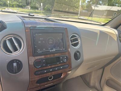 2004 Ford F-150 Lariat   - Photo 10 - Topeka, KS 66608