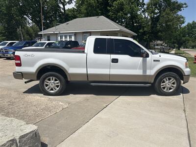 2004 Ford F-150 Lariat   - Photo 2 - Topeka, KS 66608