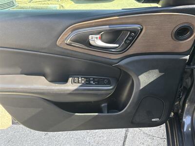 2015 Chrysler 200 C   - Photo 12 - Topeka, KS 66608