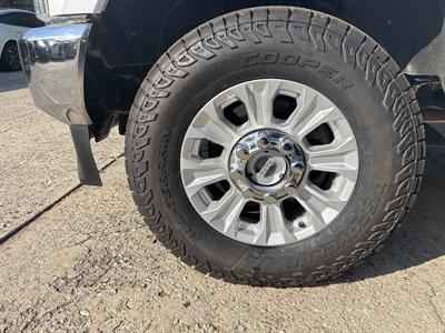 2021 Ford F-250 Super Duty XL   - Photo 6 - Topeka, KS 66608