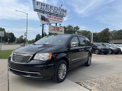2016 Chrysler Town & Country Touring-L Van