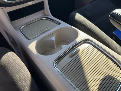 2016 Dodge Grand Caravan SXT Plus   - Photo 19 - Topeka, KS 66608