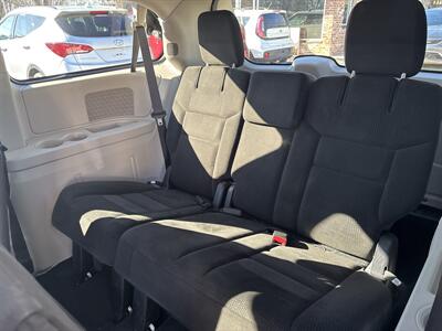 2016 Dodge Grand Caravan SXT Plus   - Photo 23 - Topeka, KS 66608