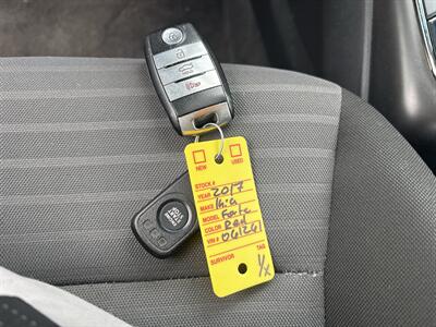 2017 Kia Forte S   - Photo 17 - Topeka, KS 66608