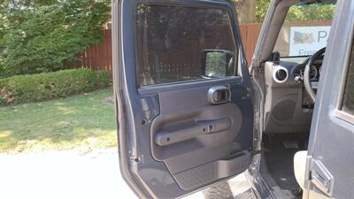 2008 Jeep Wrangler Unlimited Sahara   - Photo 14 - Topeka, KS 66608