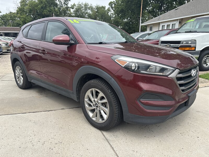 2016 Hyundai TUCSON SE   - Photo 8 - Topeka, KS 66608