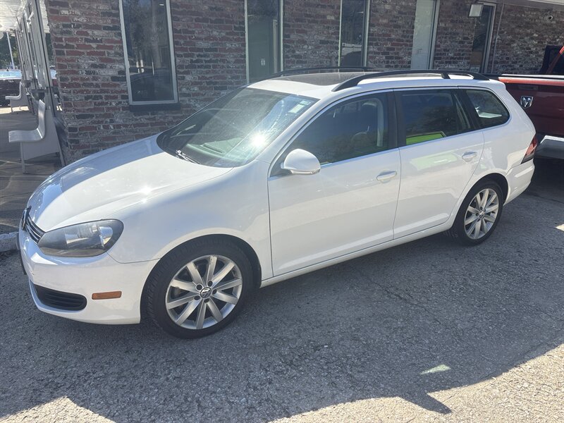 2014 Volkswagen Jetta SportWagen TDI   - Photo 1 - Topeka, KS 66608