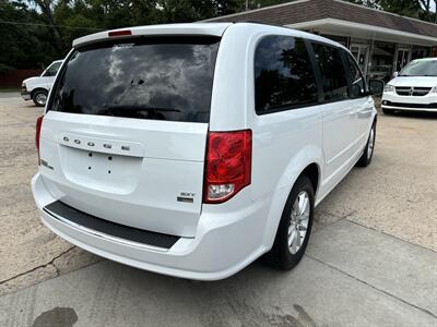 2014 Dodge Grand Caravan SXT   - Photo 6 - Topeka, KS 66608