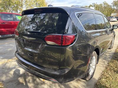 2018 Chrysler Pacifica Touring L - Photo 34 - Topeka, KS 66608