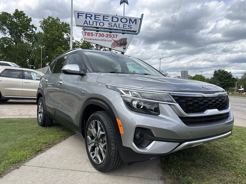2021 Kia Seltos EX  