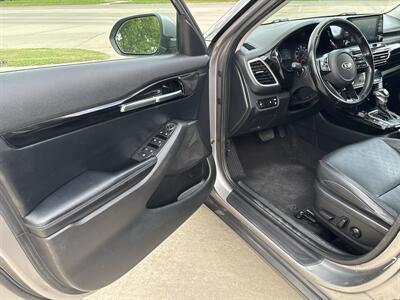 2021 Kia Seltos EX   - Photo 9 - Topeka, KS 66608