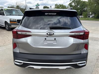 2021 Kia Seltos EX   - Photo 3 - Topeka, KS 66608