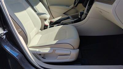2018 Volkswagen Passat 2.0T SE - Photo 27 - Topeka, KS 66608