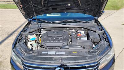 2018 Volkswagen Passat 2.0T SE - Photo 9 - Topeka, KS 66608