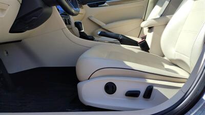 2018 Volkswagen Passat 2.0T SE - Photo 12 - Topeka, KS 66608