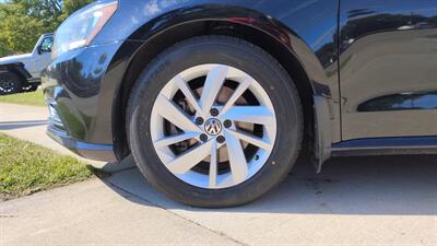2018 Volkswagen Passat 2.0T SE - Photo 39 - Topeka, KS 66608