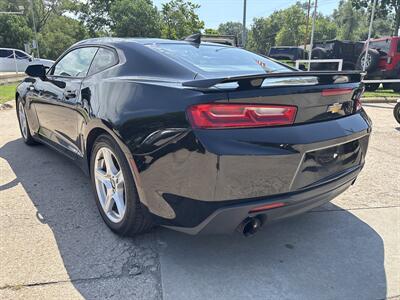 2018 Chevrolet Camaro LT   - Photo 8 - Topeka, KS 66608