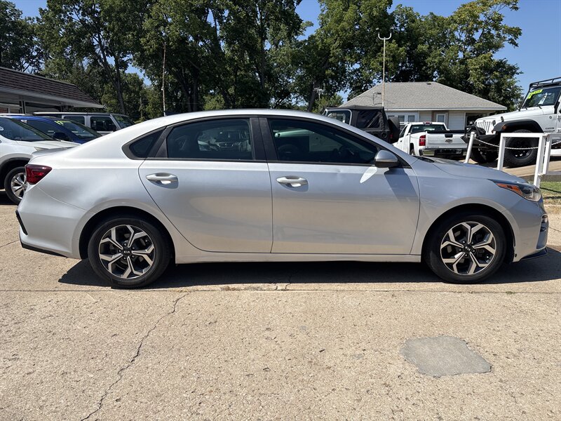 2020 Kia Forte FE  