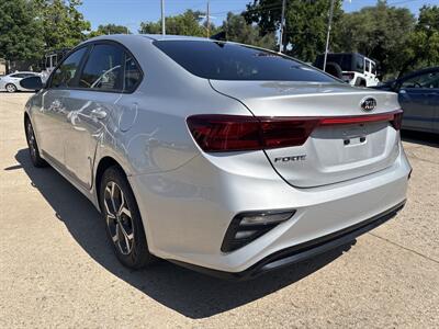 2020 Kia Forte FE   - Photo 4 - Topeka, KS 66608