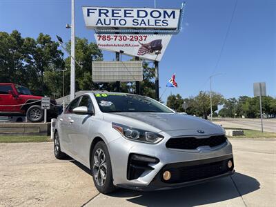 2020 Kia Forte FE   - Photo 1 - Topeka, KS 66608