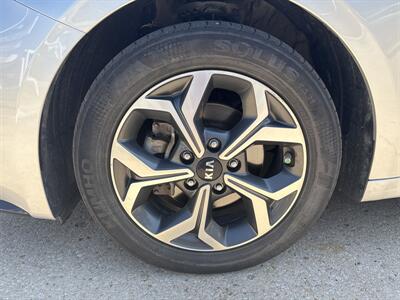 2020 Kia Forte FE   - Photo 8 - Topeka, KS 66608