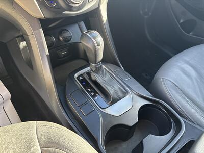 2016 Hyundai SANTA FE Sport 2.4L   - Photo 9 - Topeka, KS 66608