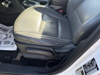 2016 Hyundai SANTA FE Sport 2.4L   - Photo 12 - Topeka, KS 66608