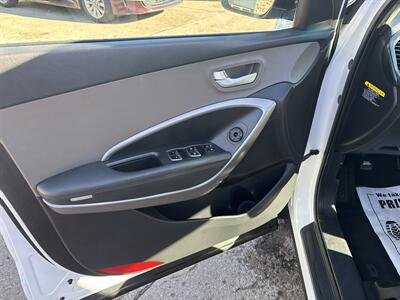 2016 Hyundai SANTA FE Sport 2.4L   - Photo 11 - Topeka, KS 66608