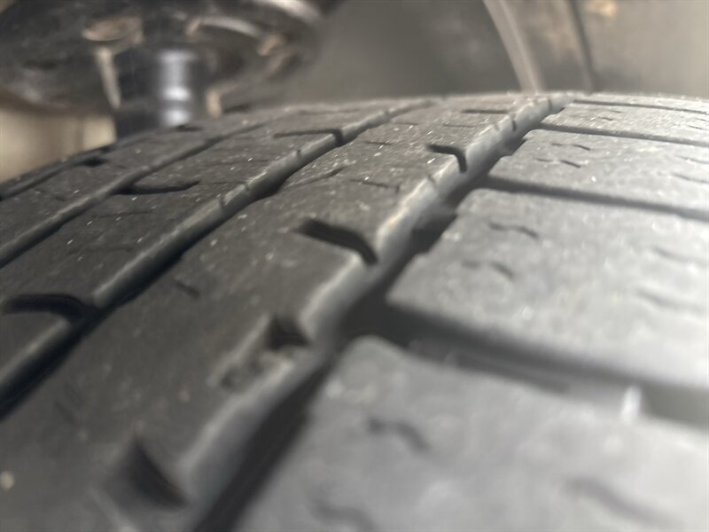 2018 Ford Explorer Limited   - Photo 8 - Topeka, KS 66608