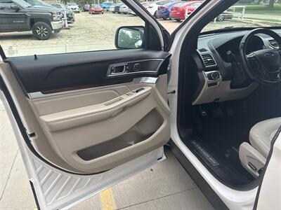 2018 Ford Explorer Limited   - Photo 11 - Topeka, KS 66608