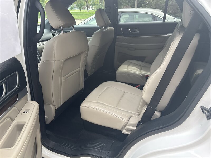 2018 Ford Explorer Limited   - Photo 23 - Topeka, KS 66608