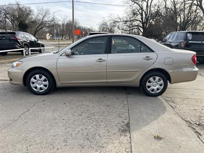 2004 Toyota Camry LE   - Photo 5 - Topeka, KS 66608