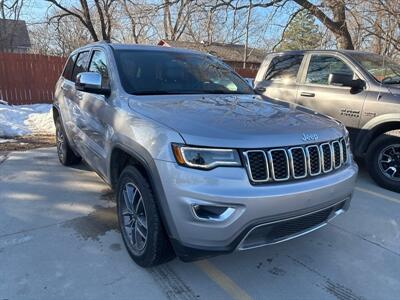 2019 Jeep Grand Cherokee Limited   - Photo 3 - Topeka, KS 66608