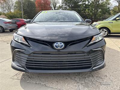2022 Toyota Camry Hybrid LE - Photo 8 - Topeka, KS 66608